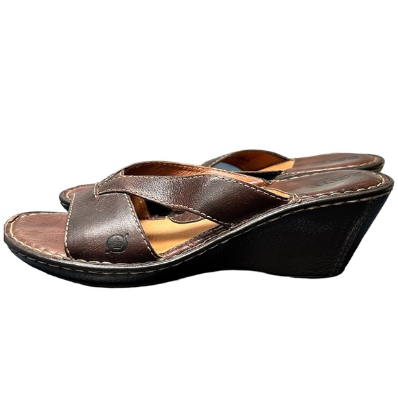 Born Virden Brown Leather Wedge Heel Sandal Size 10 - Picture 2 of 7